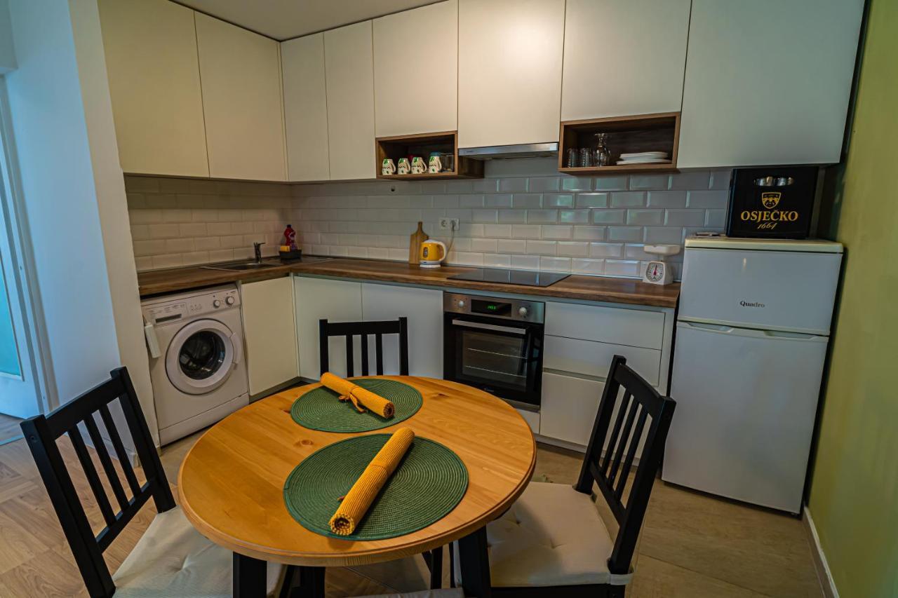 אוסילק Apartman Terra Centar, Free Parking מראה חיצוני תמונה