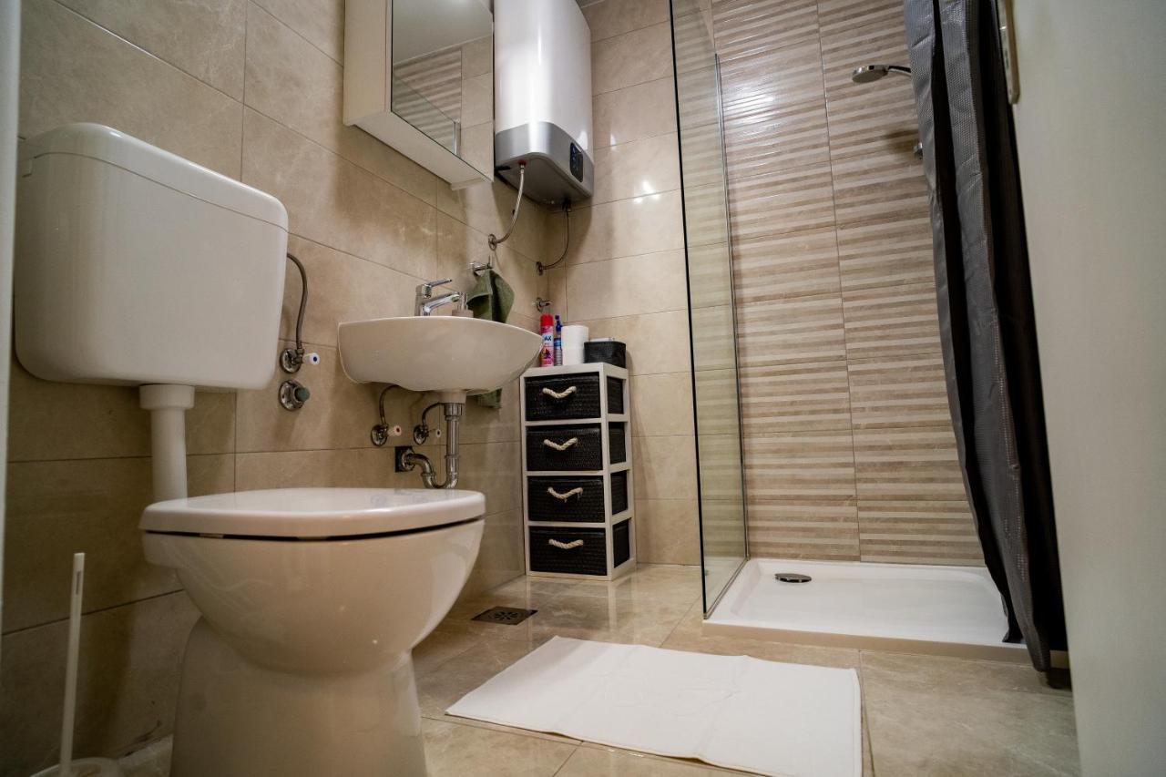 אוסילק Apartman Terra Centar, Free Parking מראה חיצוני תמונה